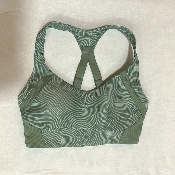 Unworn Sports Bra - Picture 1 of 2